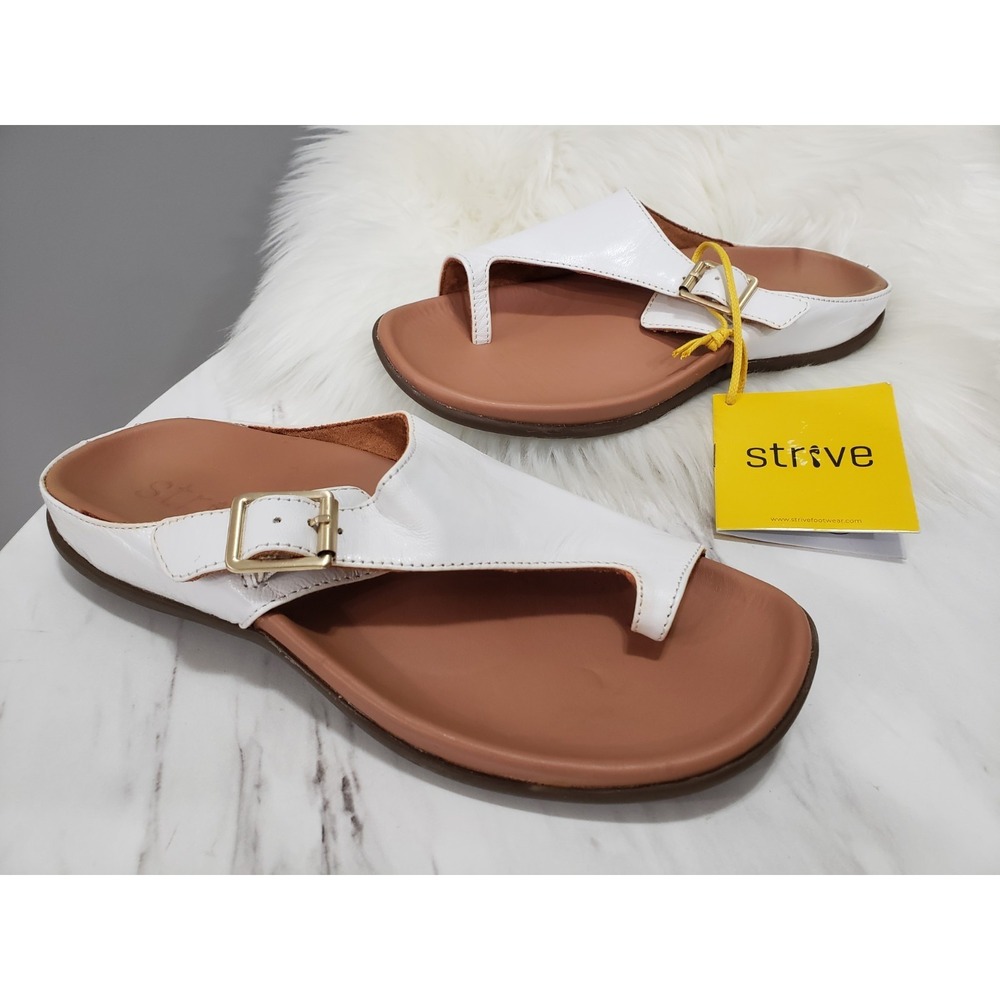 NEVER WORN SIZE 7 Strive Women's Java II Leather Sandals White SLIP ON THONG